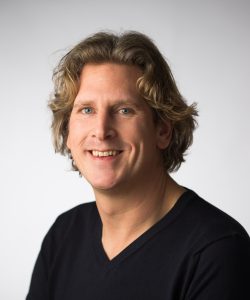 Martijn GeerdesCreative directormartijn@thegroundbreakers.nlhttps://www.linkedin.com/in/martijn-geerdes-6713a719/